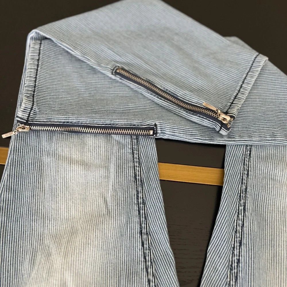 ReWash Low Rise Jeans - Size 7 - Denim & White Pin Stripe - EUC - Picture 13 of 14